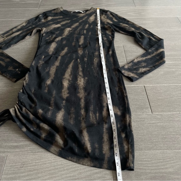 Pam & Gela Revolve Tie Dye Twisted Mini Dress Black Grey Cinch Long Sleeve P XS - Picture 14 of 15